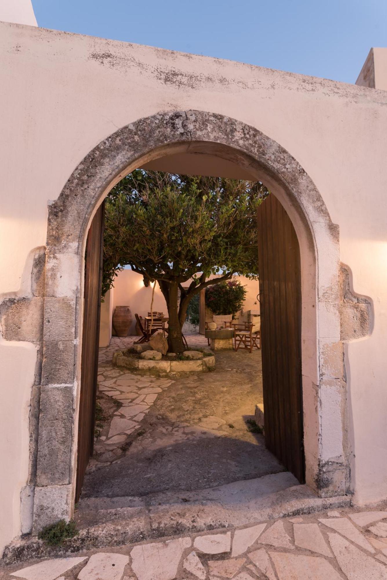 Παραδοσιακή Κατοικία Μαργαρίτες Bagian luar foto